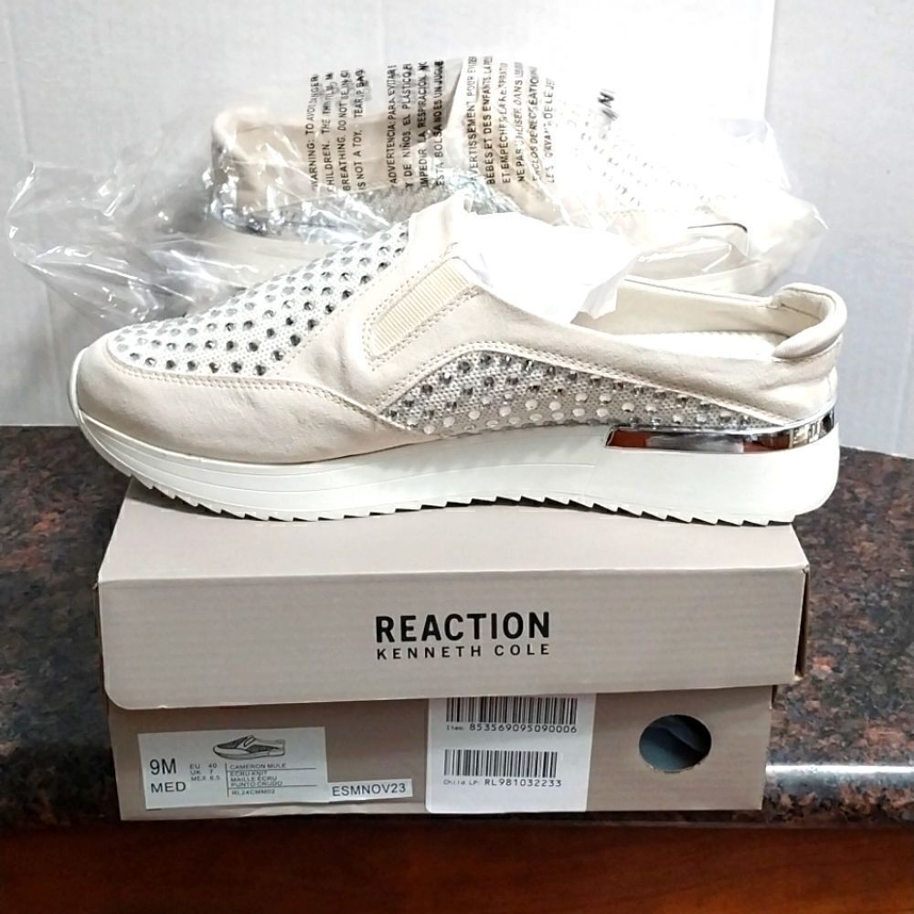 Reaction Kenneth Cole CAMERON Shoes...SIZE 9M